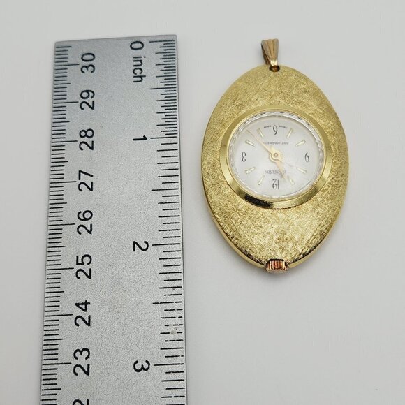 Vintage Lady Nelson Berger Mechanical Wind Up Gold Textured Oval Pendant Watch - Picture 6 of 6